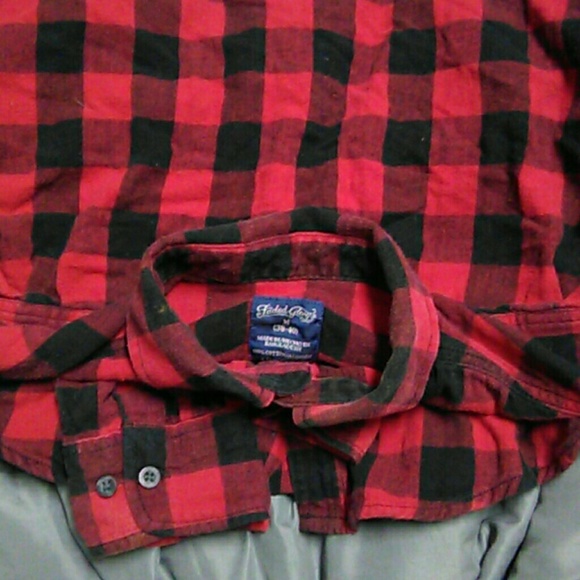 Flannel, a little worn - Picture 3 of 3